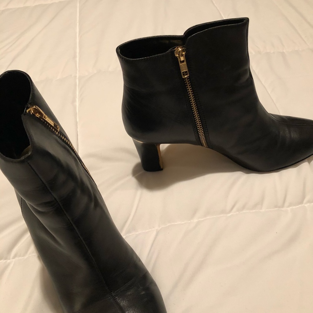 Anne Klein Booties - Picture 4 of 6